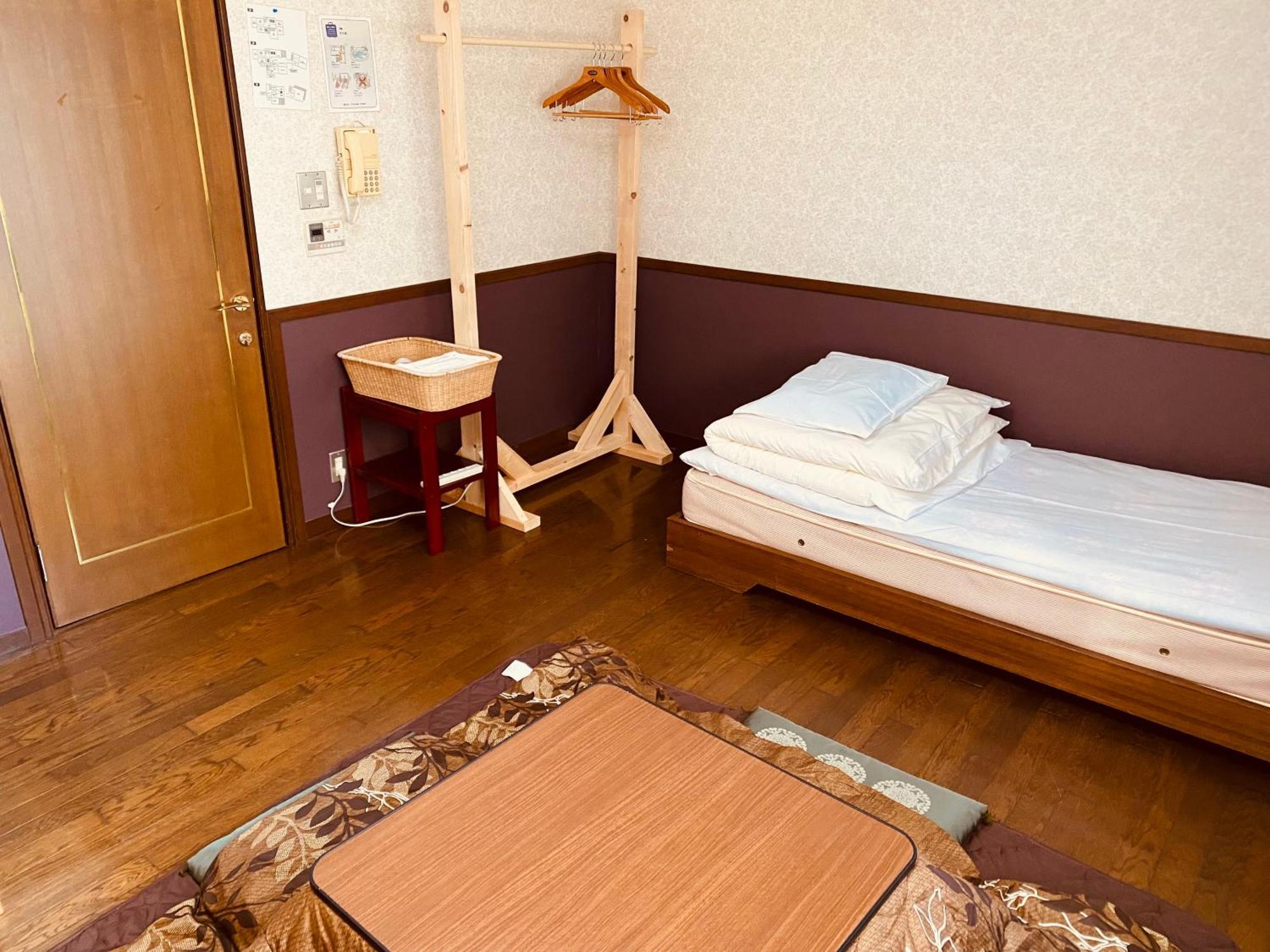 Guest House Nishiborakan กุโจ ภายนอก รูปภาพ
